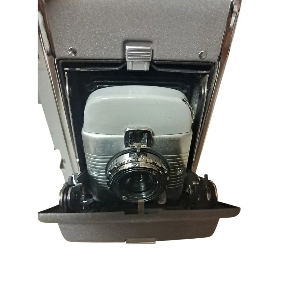 VTG Polaroid Land Camera Highlander Vintage Model 80 NOT TESTED